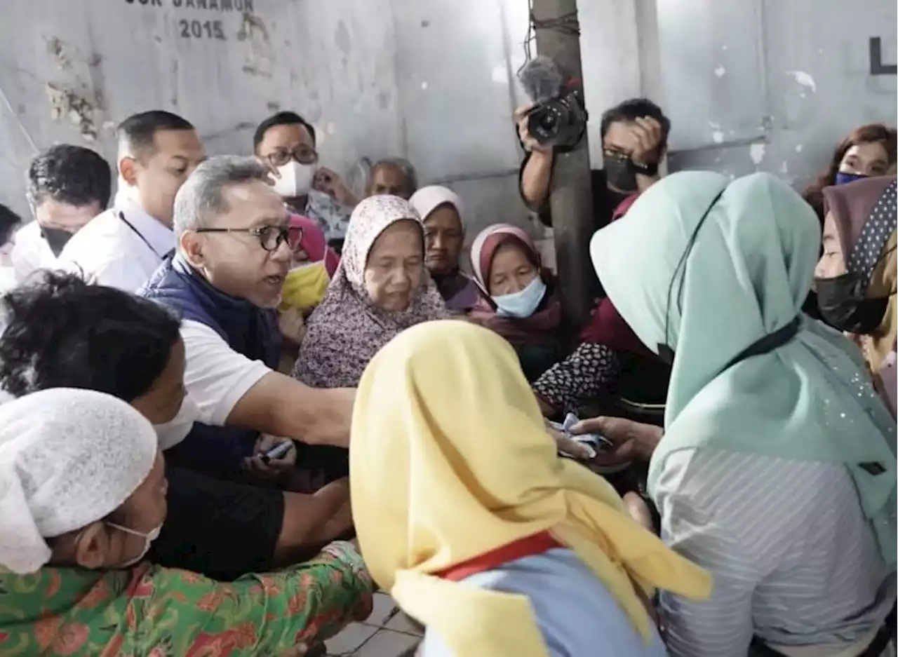 Mendag: Harga Migor Curah di Jateng Sudah di Bawah Rp 14 Ribu |Republika Online