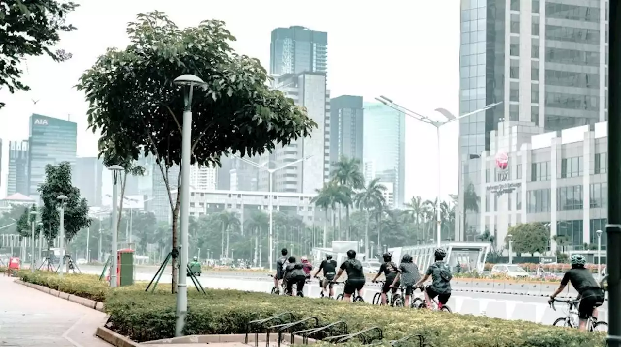 Kembangkan Jalur Sepeda dan Tambah Bus Listrik Demi Transportasi Ramah Lingkungan