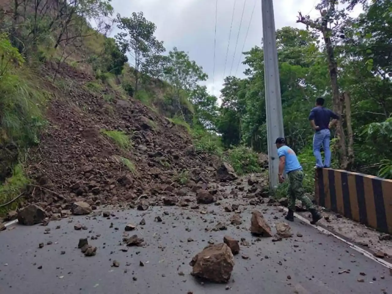 4 dead, 60 injured following Abra quake