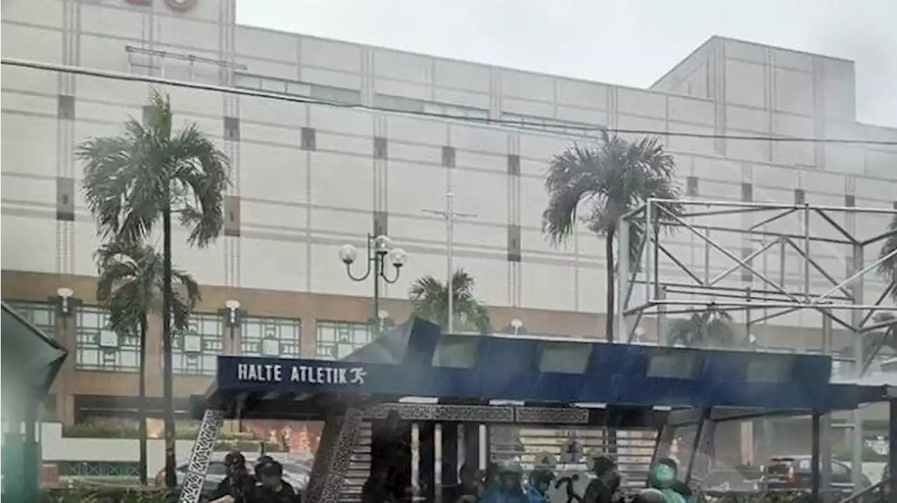 Plaza Senayan Kebakaran, Pengunjung Mall Berhamburan Keluar Gedung - Tribunnews.com