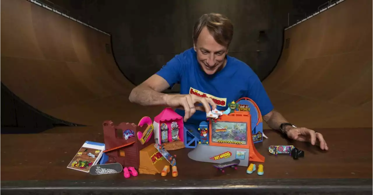 Mattel Teams Up with Tony Hawk with Hot Wheels Skate Fingerboards