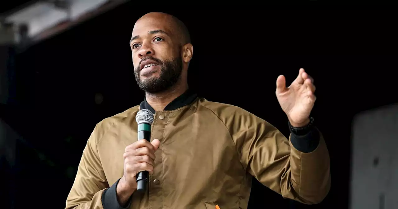 Progressive Champion Mandela Barnes Emerges as Dem to Take on Ron Johnson in Wisconsin