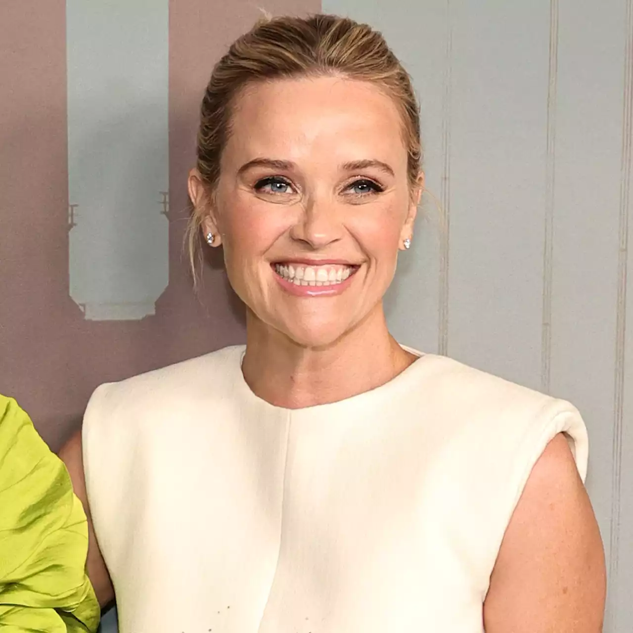 Why Reese Witherspoon Says Big Little Lies Fans Will Enjoy New Series Surface - E! Online