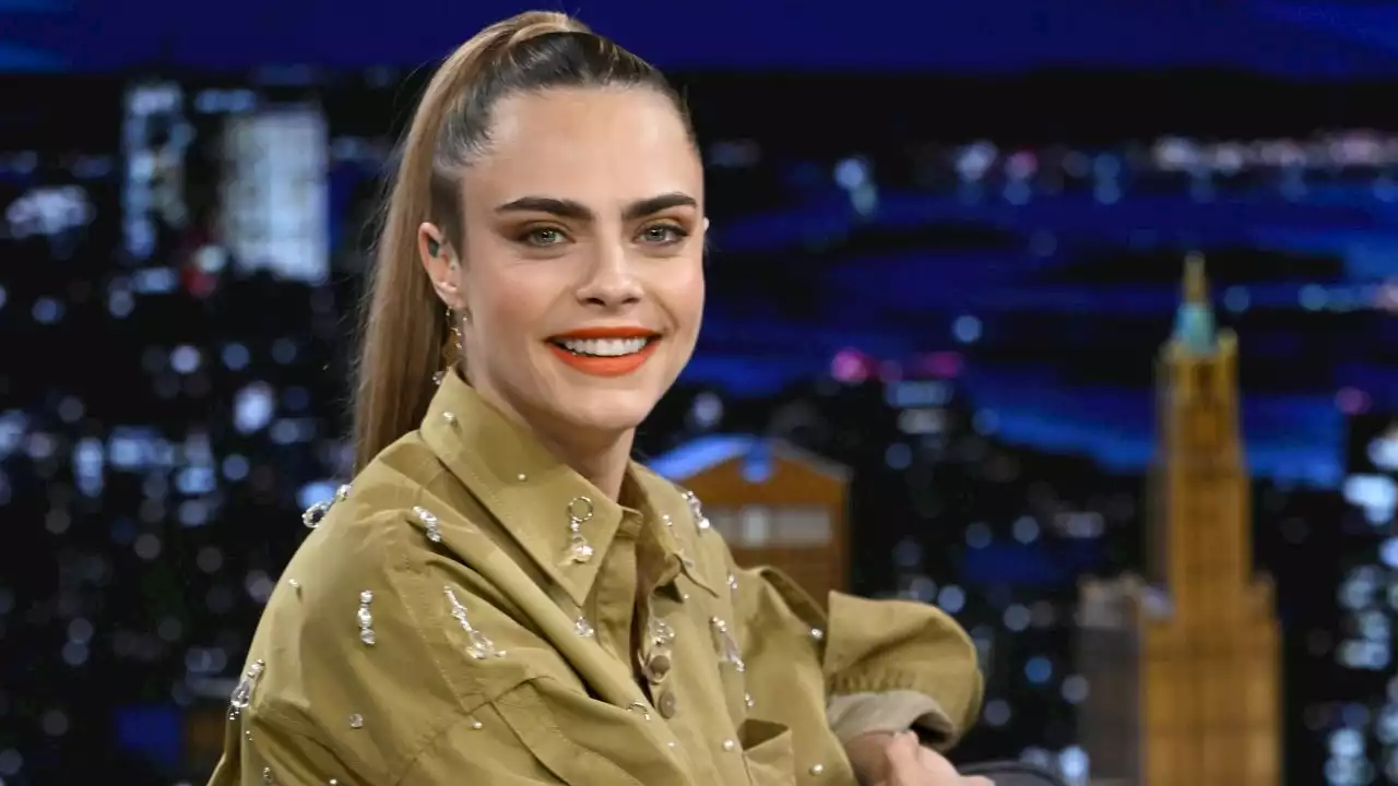 Cara Delevingne Bonds With Jimmy Fallon Over Buying His NYC Apartment