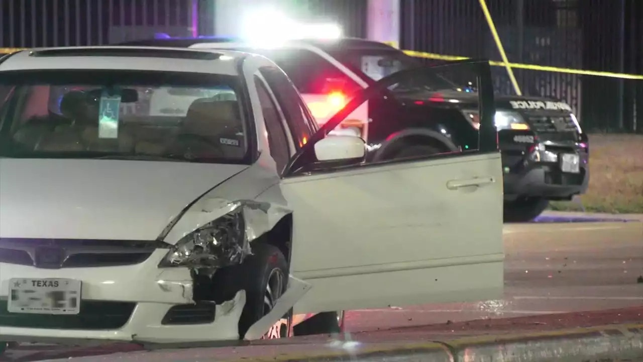 2 dead after gunman opens fire from pickup truck in north Houston, police say