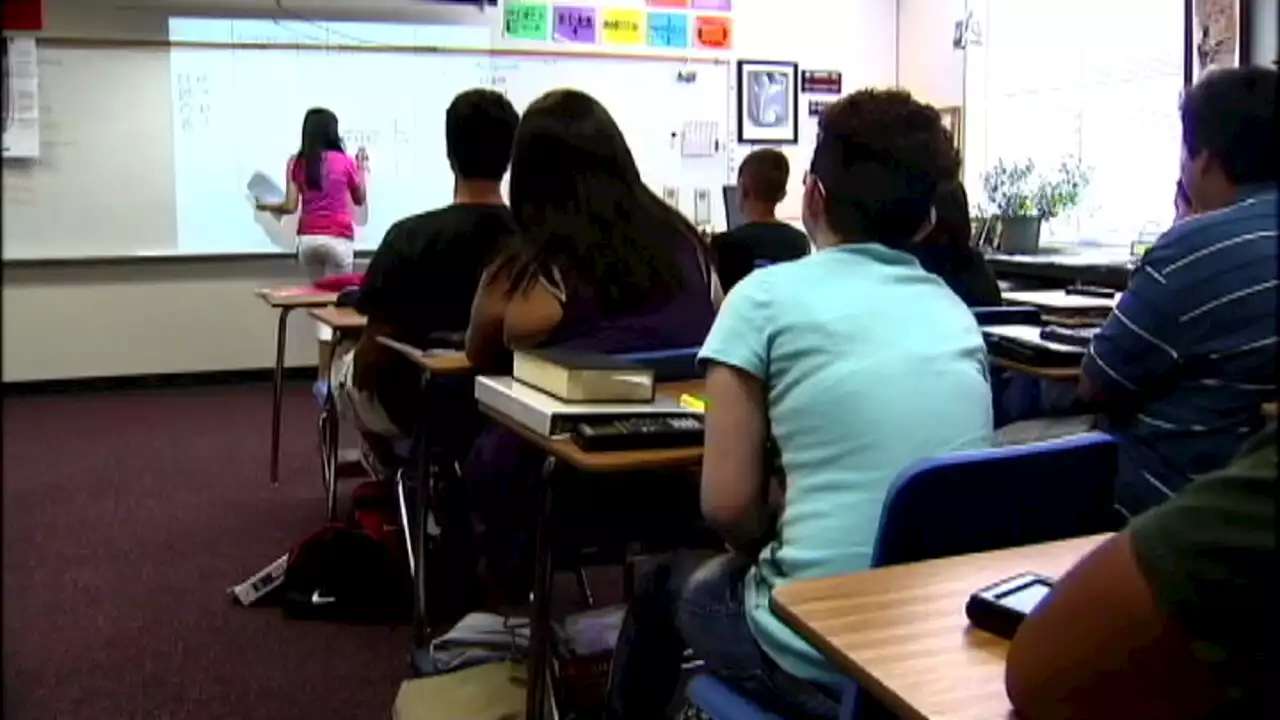 Dallas ISD counselors get new training to help ease back-to-school fears