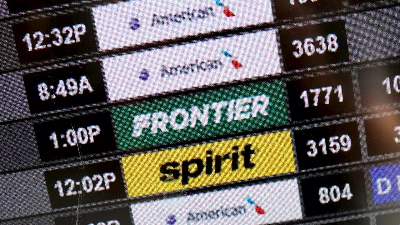 Spirit, Frontier abandon merger bid, paving way for JetBlue deal