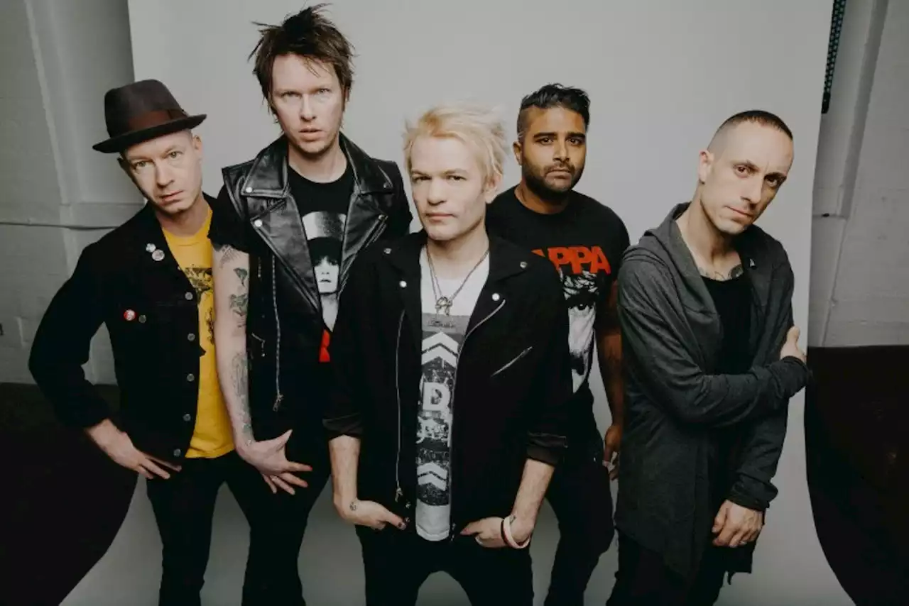 Visiting Heaven, Hell and Canada with Sum 41