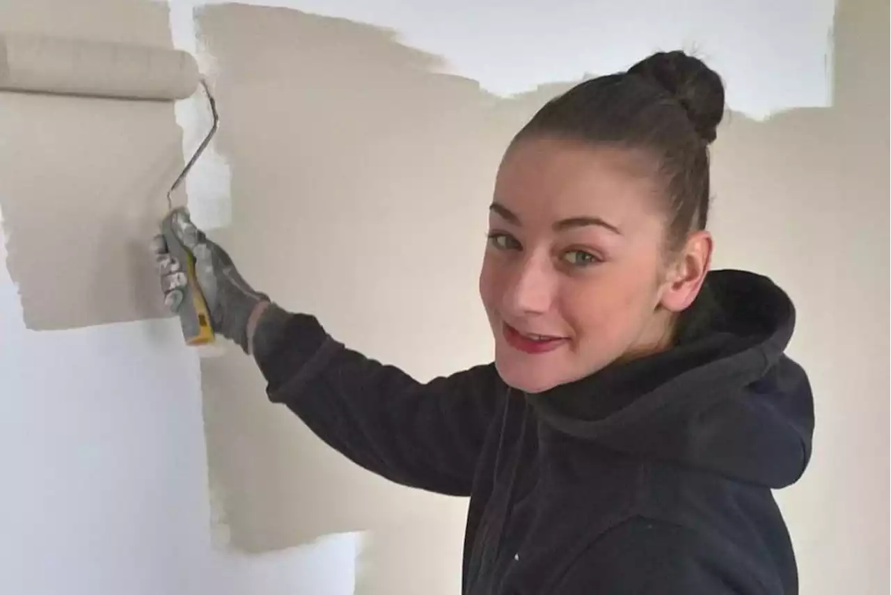 Meet the 27-year-old female Leeds plasterer breaking stereotypes after changing careers