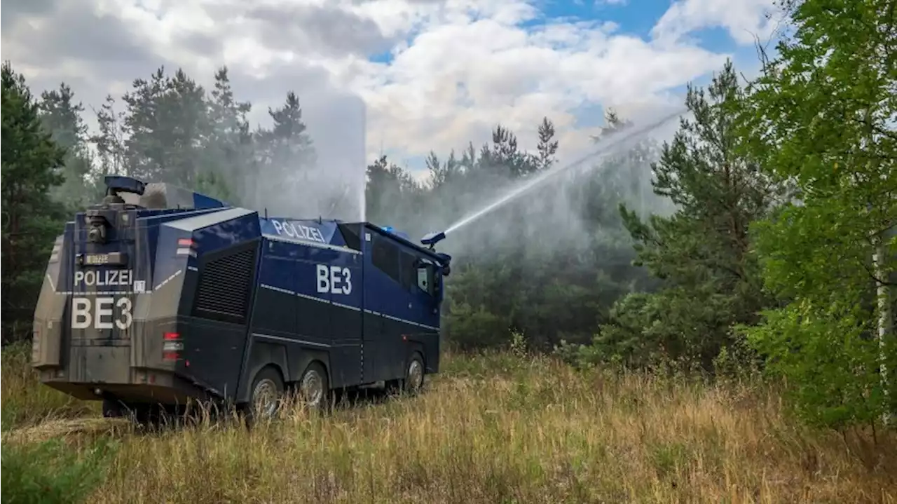 Kampf gegen Waldbrände in Brandenburg und Sachsen