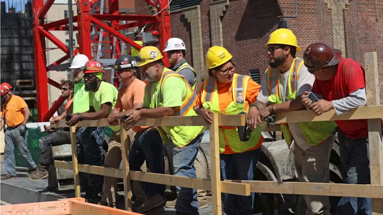 WA workers receive extra breaks to keep cool in the extreme heat