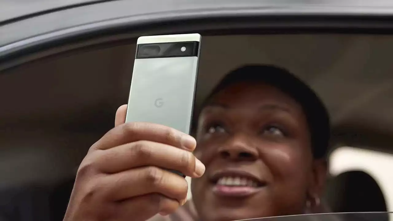 Google Pixel 6a review: the new phone is smaller in size and cost
