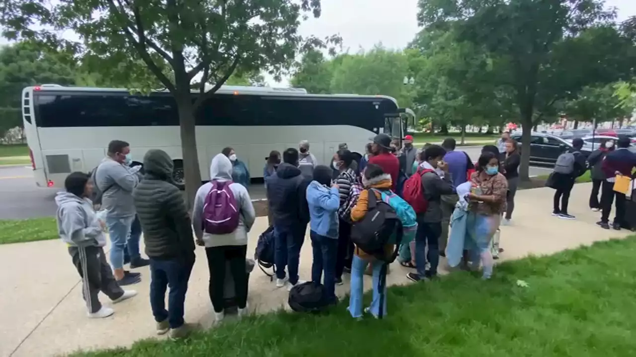 DC Mayor Requests National Guard to Help With Migrants Bused to Capital