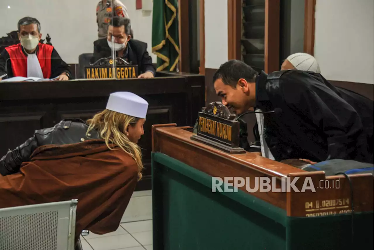 Habib Bahar Dituntut Lima Tahun Penjara, Pengacara: Ada Intervensi |Republika Online