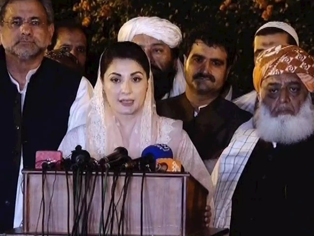 الیکشن وقت پر ہوں گے اور حکومت اپنی مدت پوری کرے گی، پی ڈی ایم کا اتفاق - ایکسپریس اردو