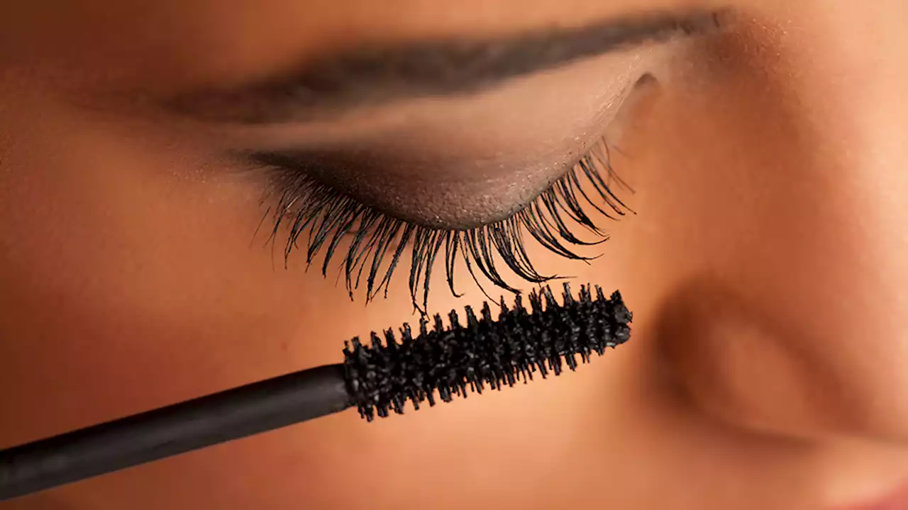 This Mascara Is So Volumizing That Shoppers Say You ‘Won’t Need Fake Lashes At All’