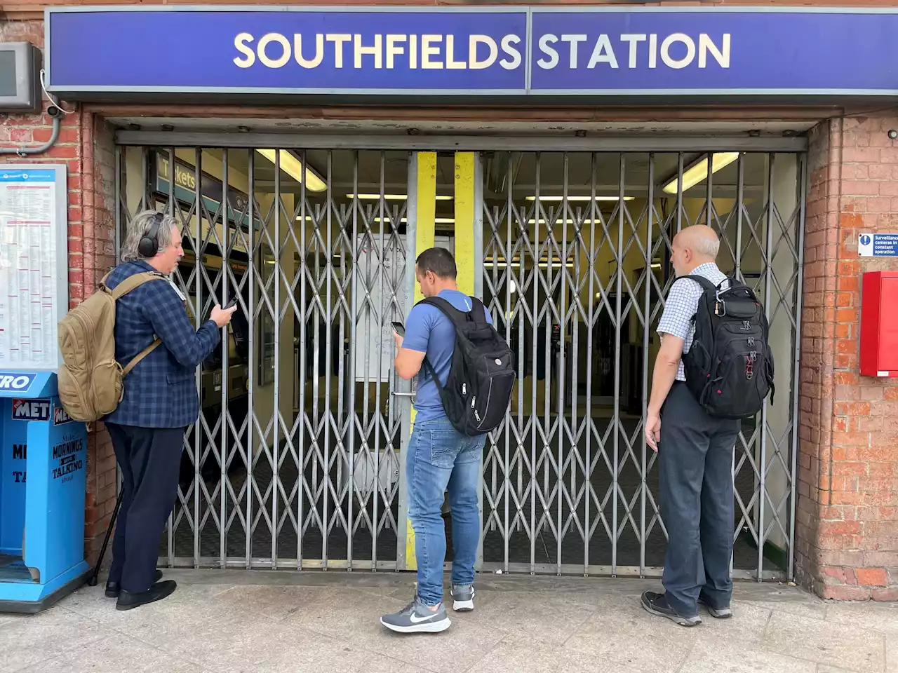 Trains still disrupted after 24-hour rail strike as union talks resume over pay and conditions