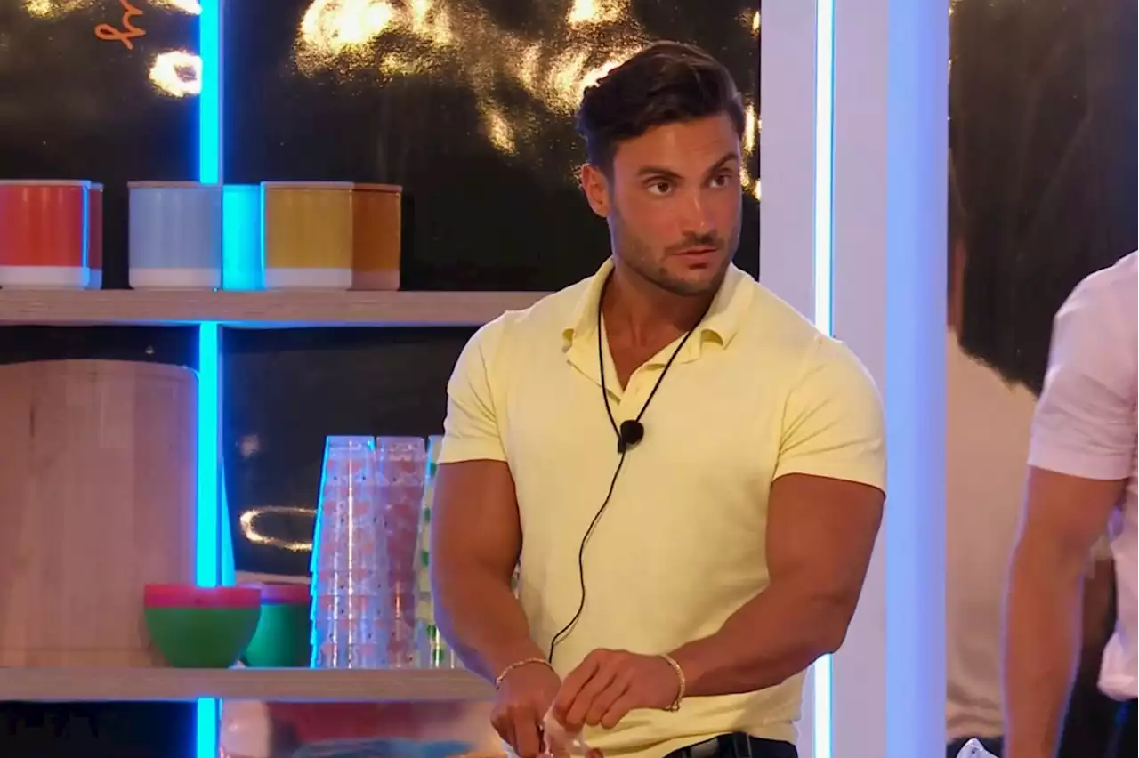 Horrified Love Island fans left gagging as they spot 'gross' detail in kitchen as Davide cooks