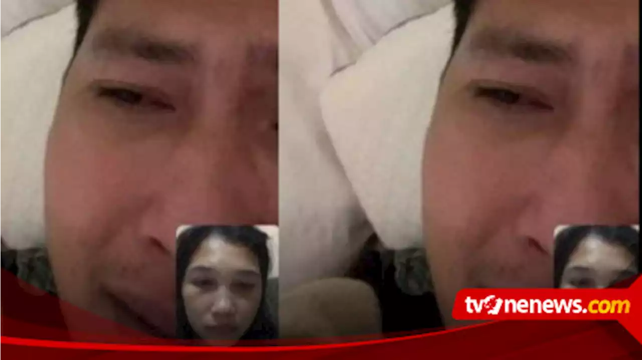 Beredar Foto Brigadir J Menangis Saat Video Call dengan Kekasih, Pengacara: Ketakutan Akan Dibunuh