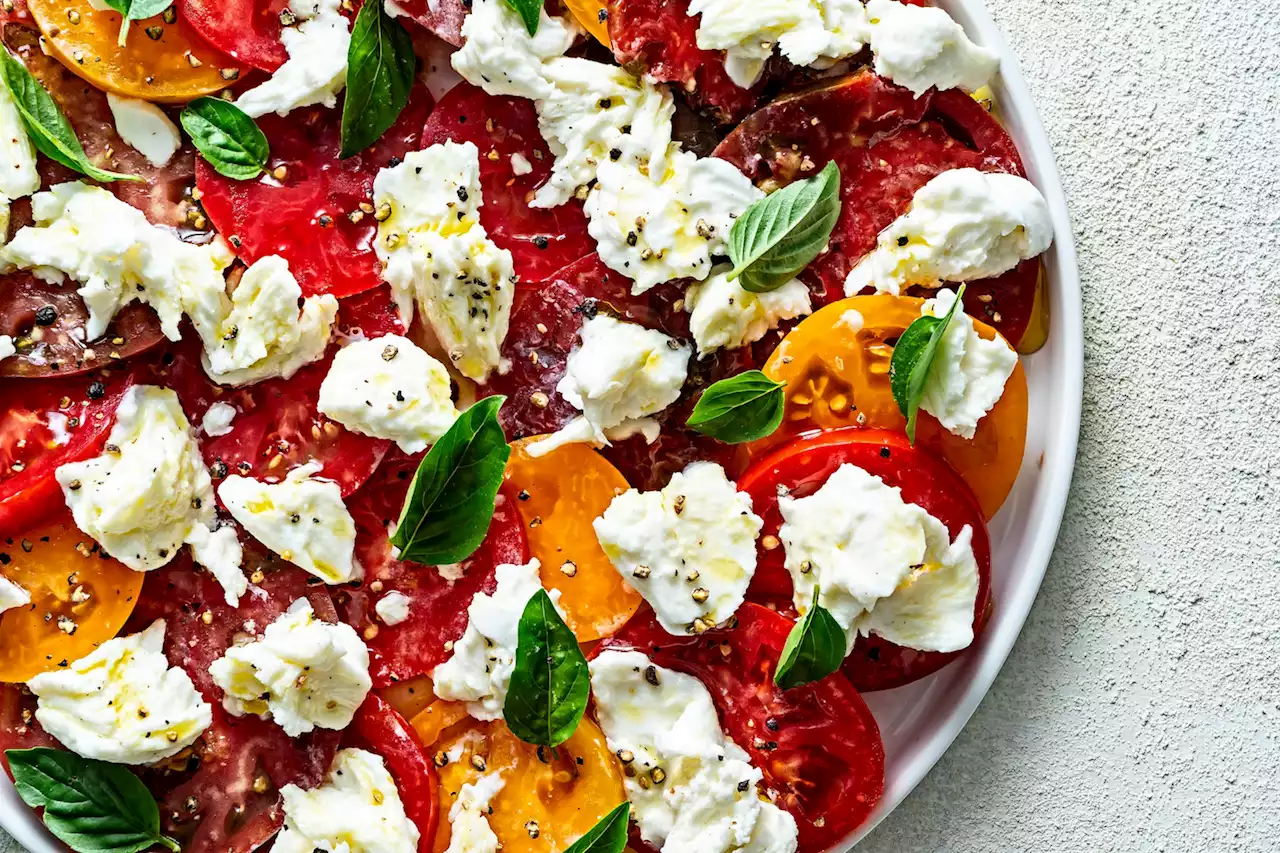 How to make a Caprese salad, one of summer’s greatest dishes