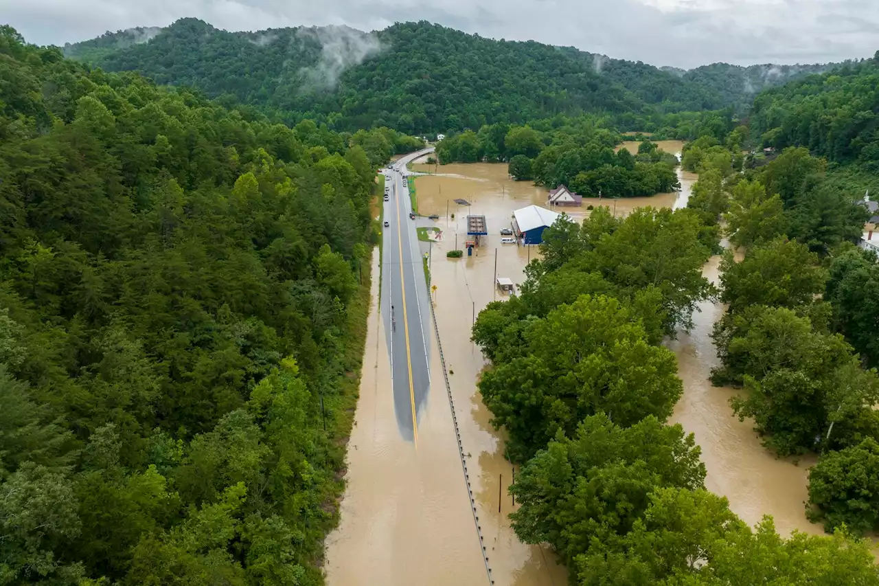 Massive flooding in eastern Kentucky engulfs homes, leaves several dead