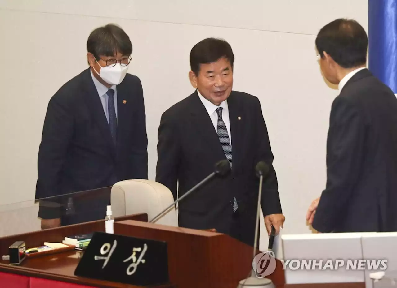 김의장 '尹대통령과 만찬회동서 개헌 논의하겠다'(종합2보) | 연합뉴스