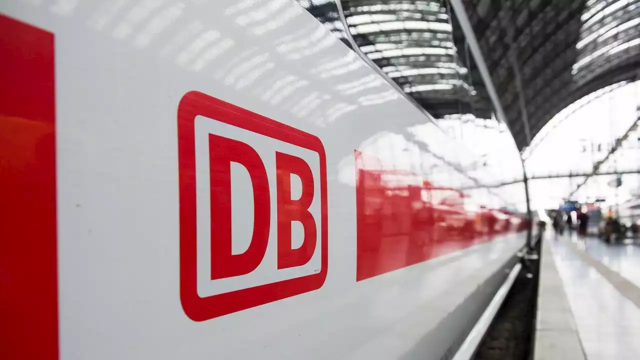 Schwarze Zahlen und Chaos bei der Bahn