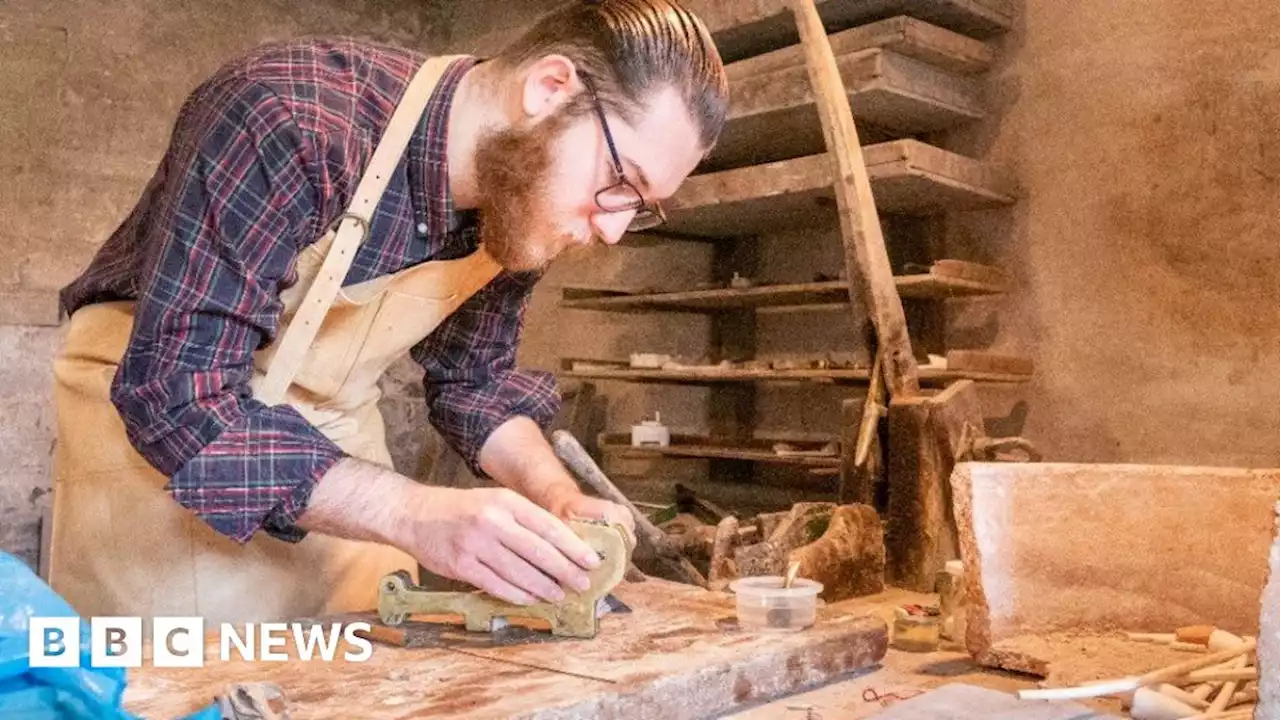 Telford craftsman, 24, among last clay pipe-makers