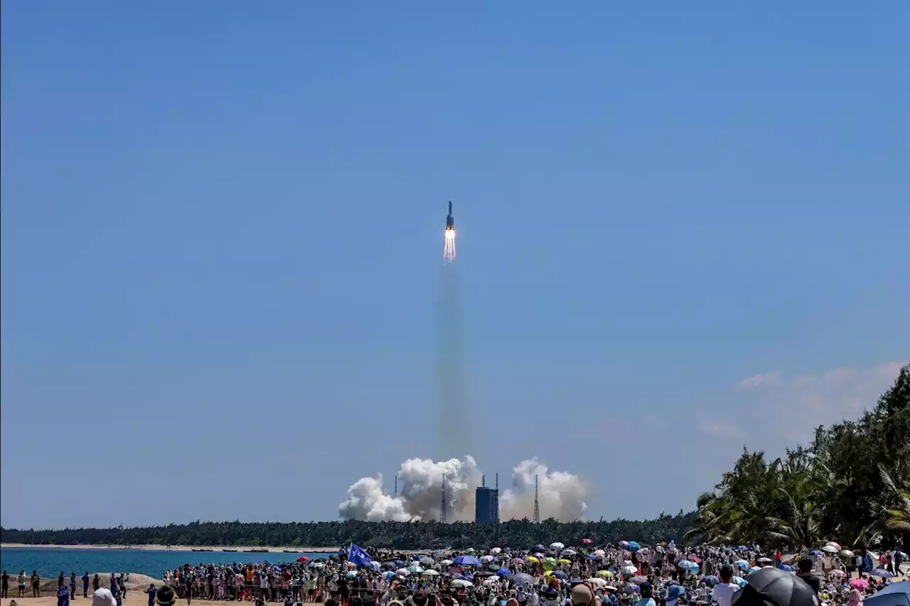 Chinesische 22-Tonnen-Rakete stürzt unkontroliert auf die Erde