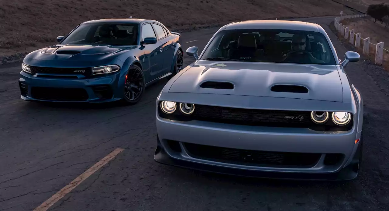 New Report Claims The Next-Gen Dodge Charger And Challenger Will Retain The Hemi V8 | Carscoops