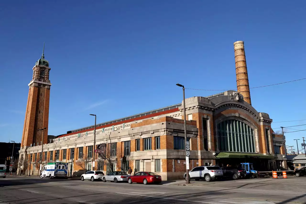 Cleveland handing over management of West Side Market to nonprofit