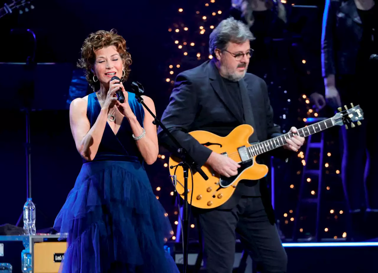 Vince Gill Cancels Shows After Wife Amy Grant’s Hospitalization