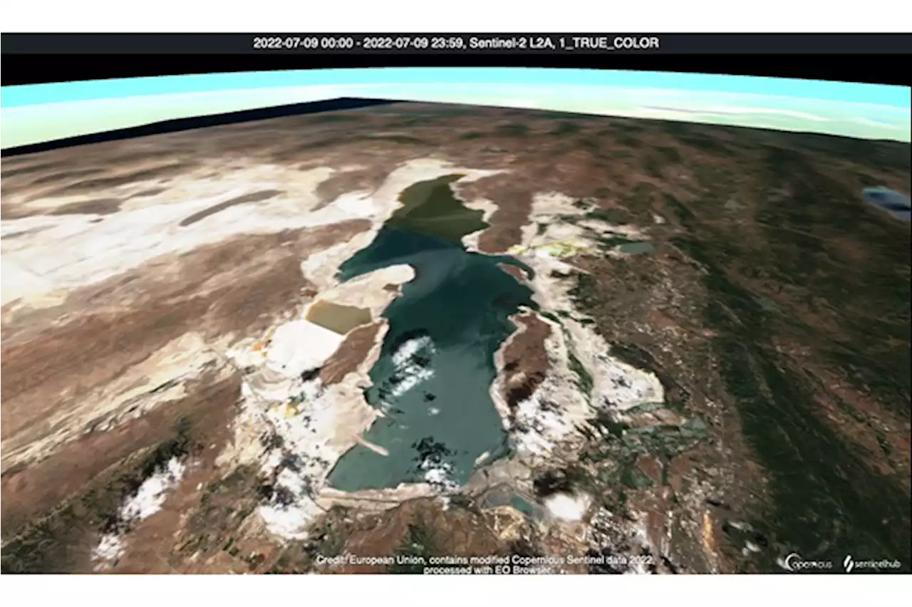 A Virtual 3D Satellite Fly-Over of Utah's Once Great Salt Lake Reveals Shocking Shrinkage