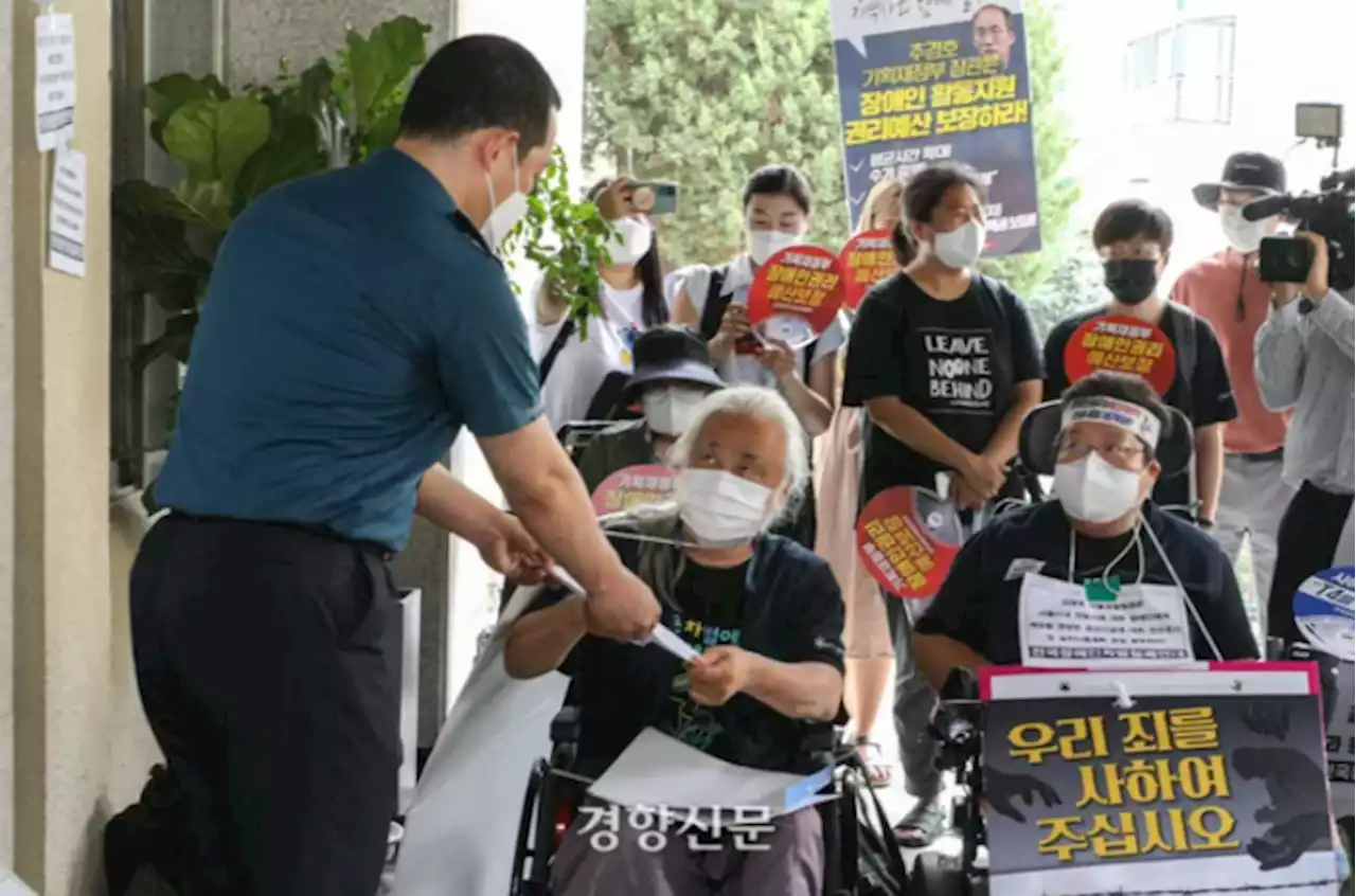 [단독]‘지구 끝까지’ 쫓겠다더니…서울 경찰서 3분의 1은 엘리베이터도 없다