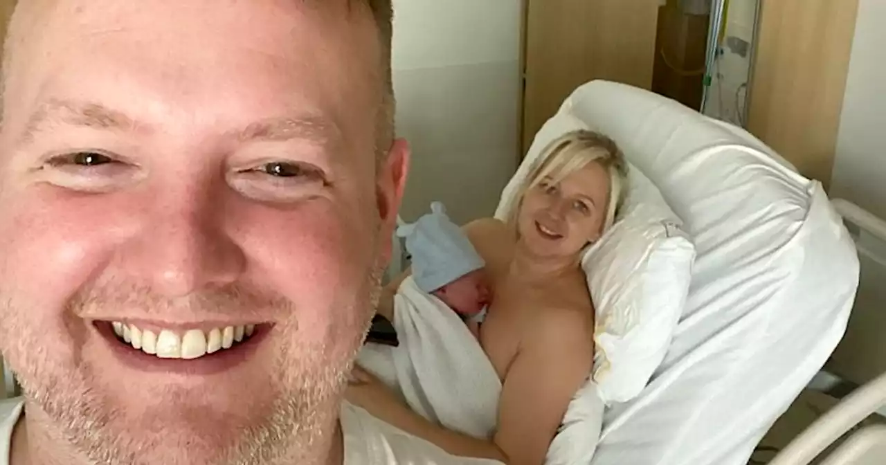 Dad flabbergasted as partner gives birth in passenger seat while going 70mph