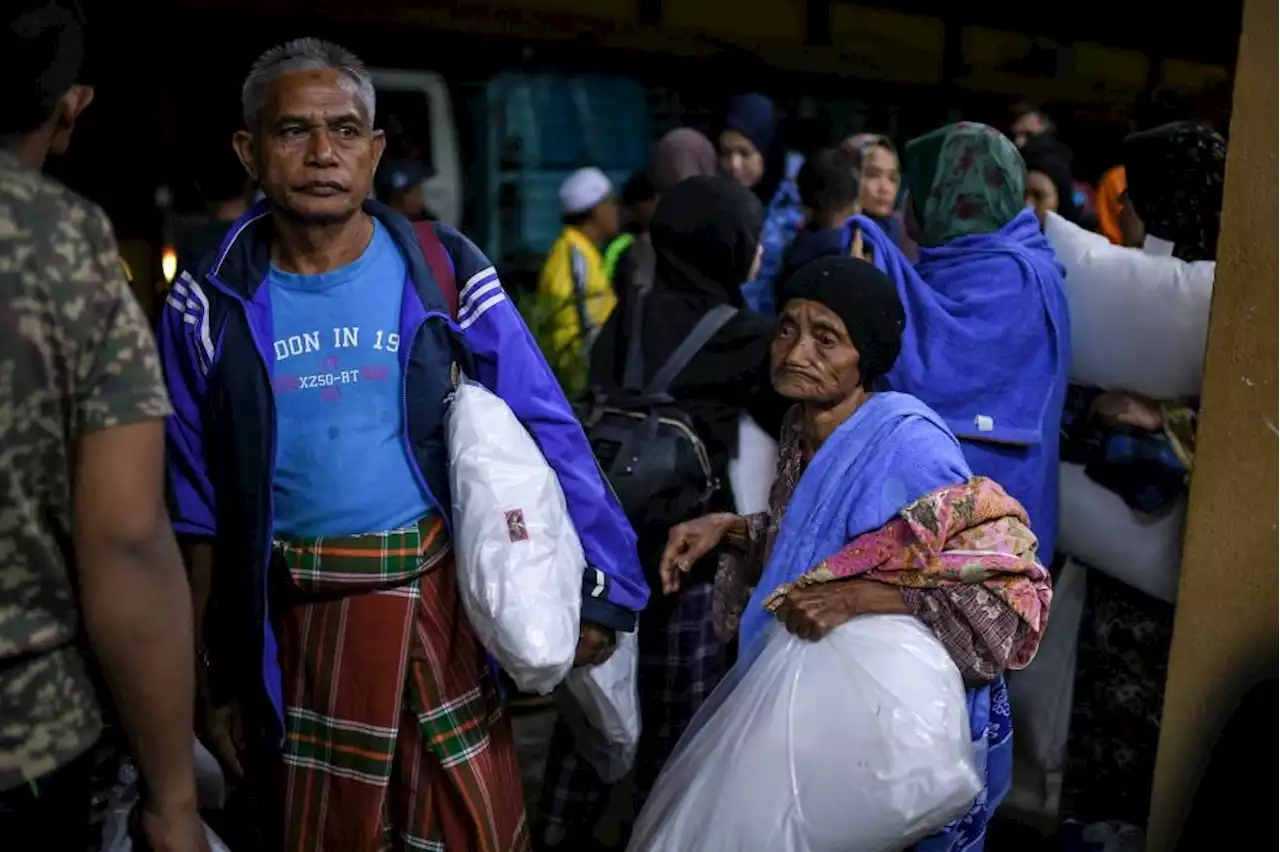Seven families evacuated as Baling hit by flash floods