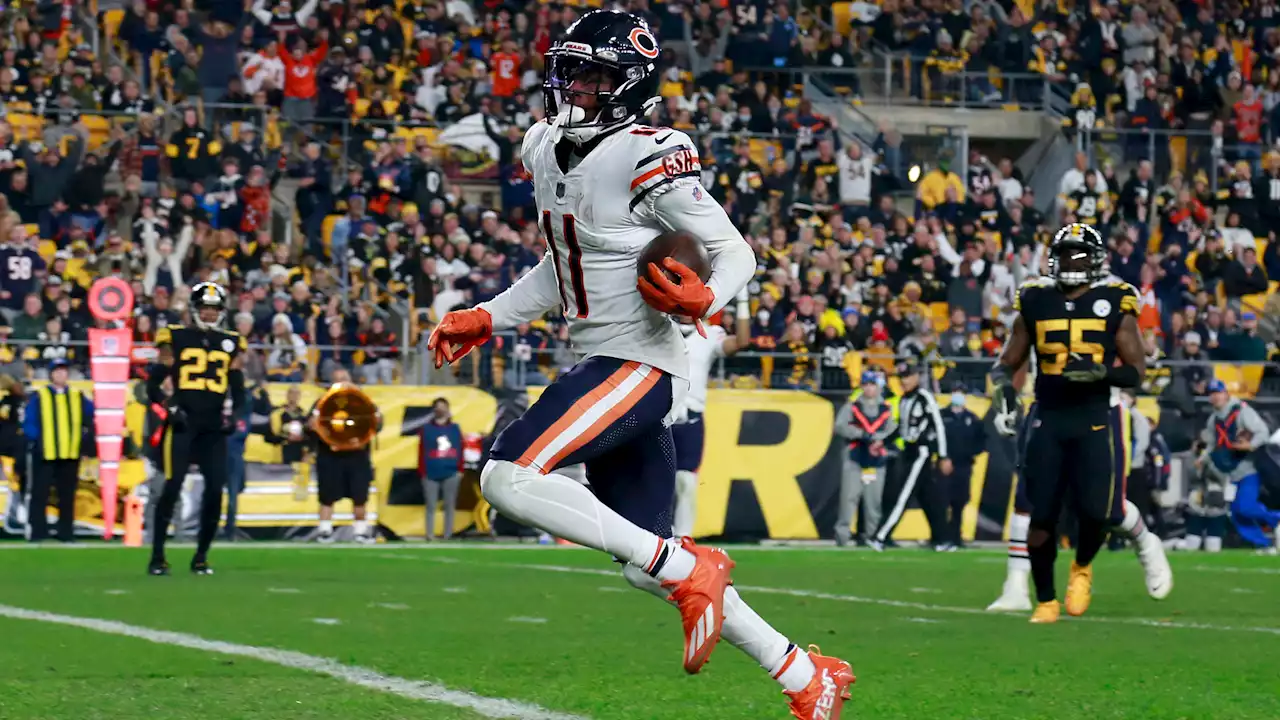 Where Bears' Darnell Mooney Ranks Among NFL Receiving Title Favorites