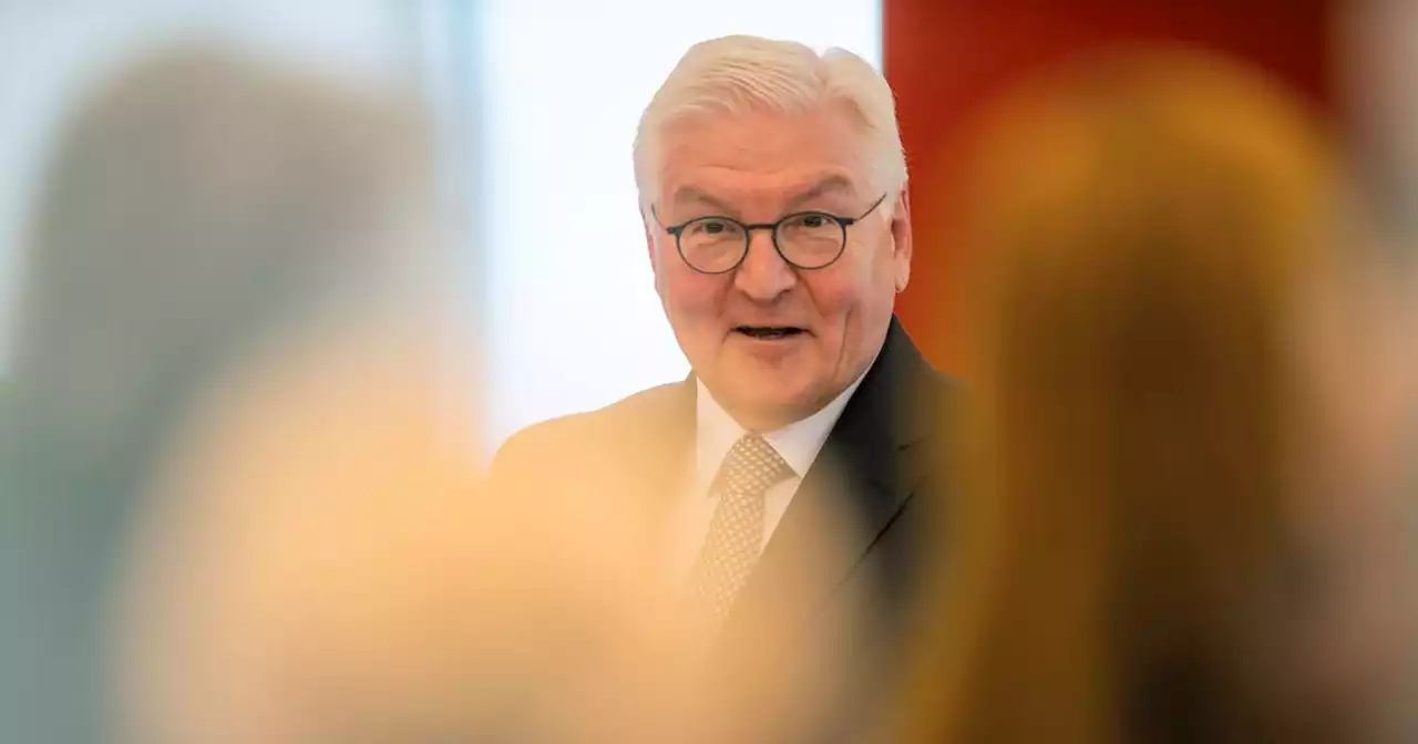 Soziales Engagement: Steinmeier hält an Pflichtzeit-Idee fest