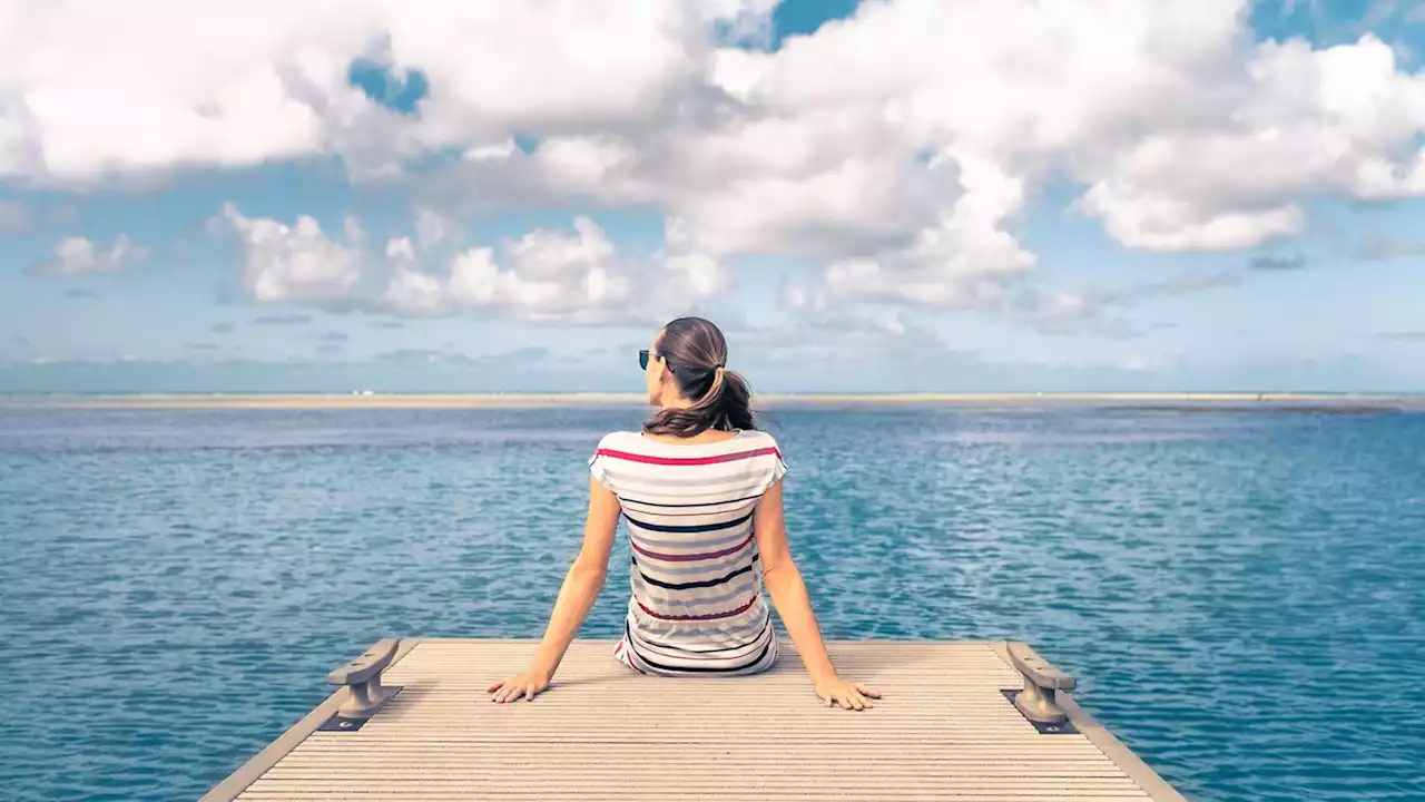 Psychologe erklärt: Warum wir so gerne auf das Meer schauen