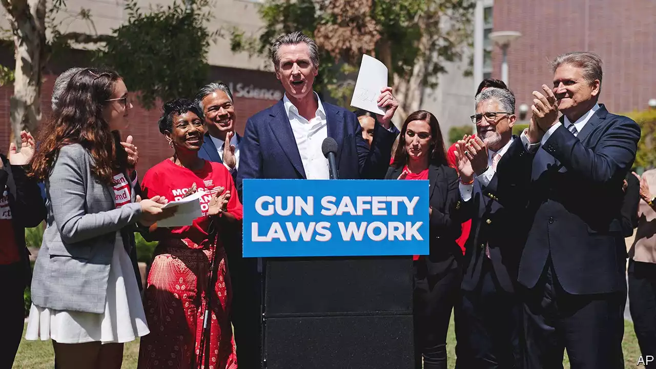 California’s governor takes aim at Texas with a new gun law