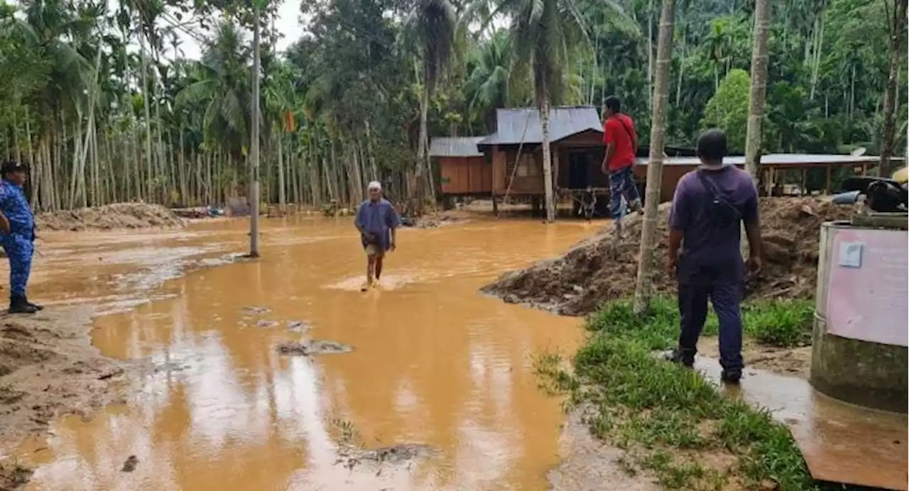 4 kampung dilanda banjir, 7 keluarga pindah ke PPS