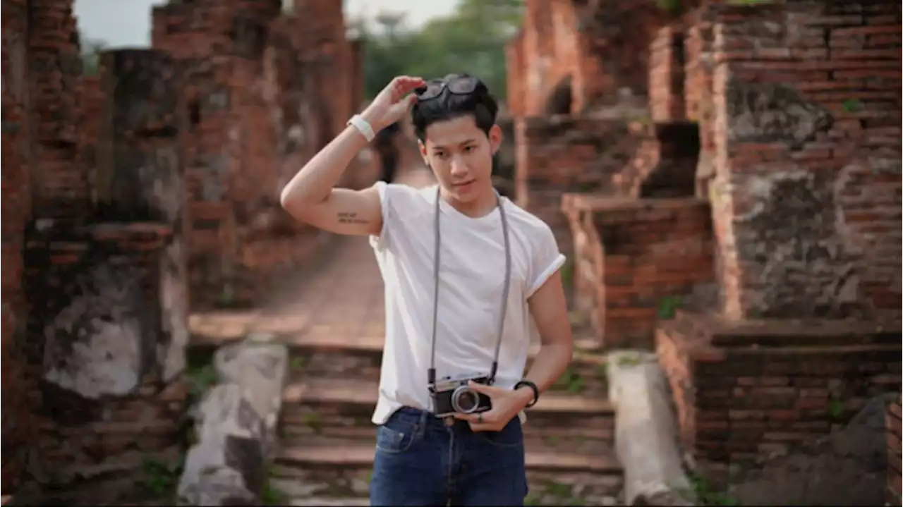 Singto Prachaya Ulang Tahun Hingga Krist Perawat Presenter SkullCandy