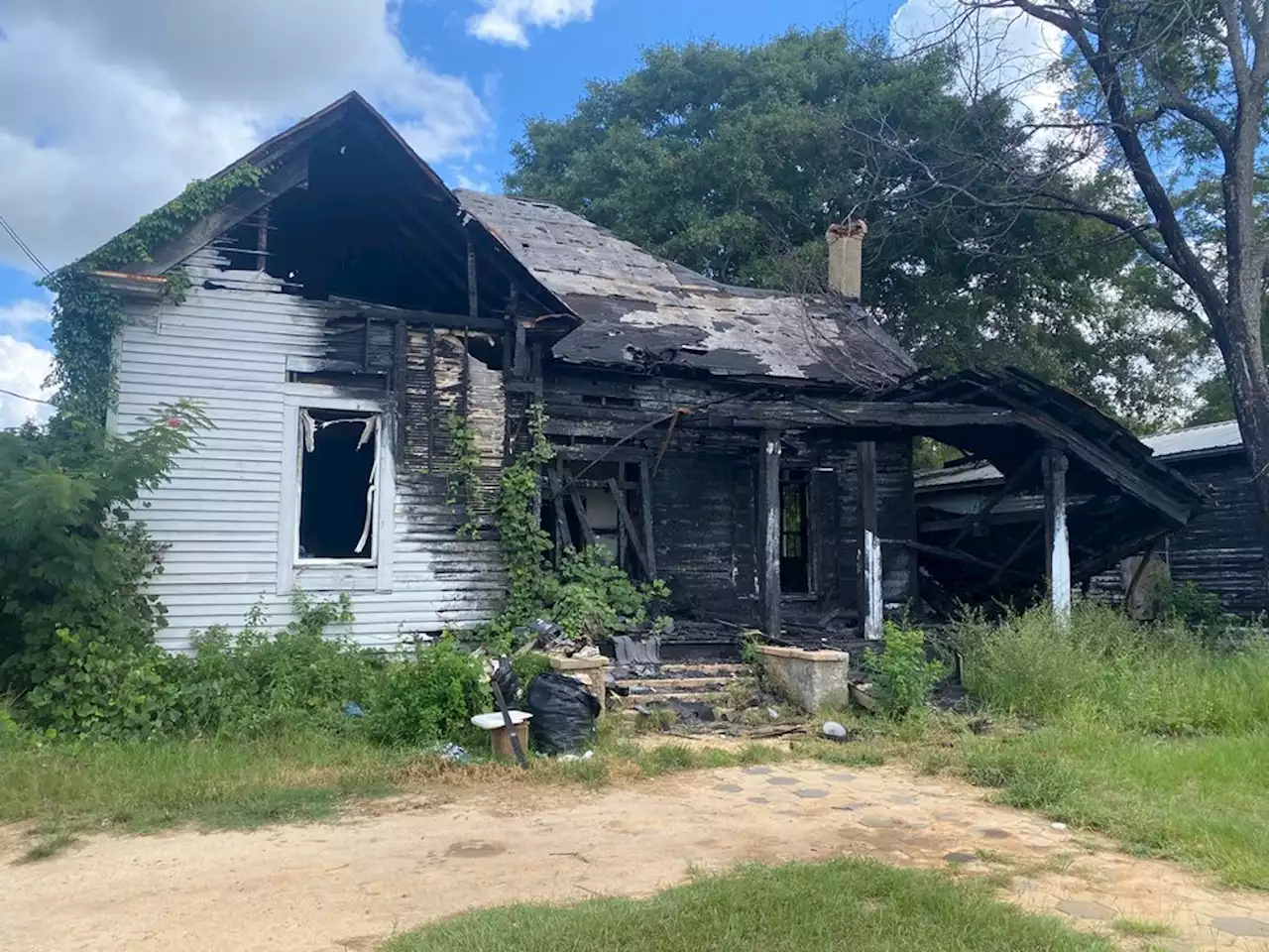 Troy demolishes unsafe buildings that attract crime