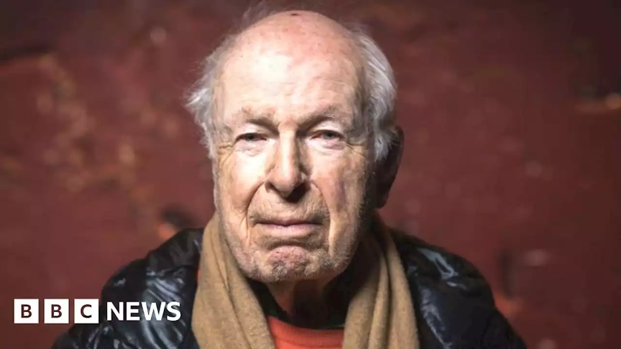 Peter Brook: British stage directing great dies aged 97