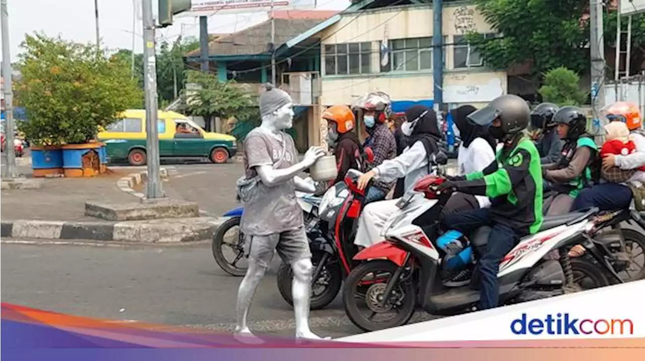 Jadi Manusia Silver Modal Rp 25.000/Minggu, Pendapatannya Berapa?