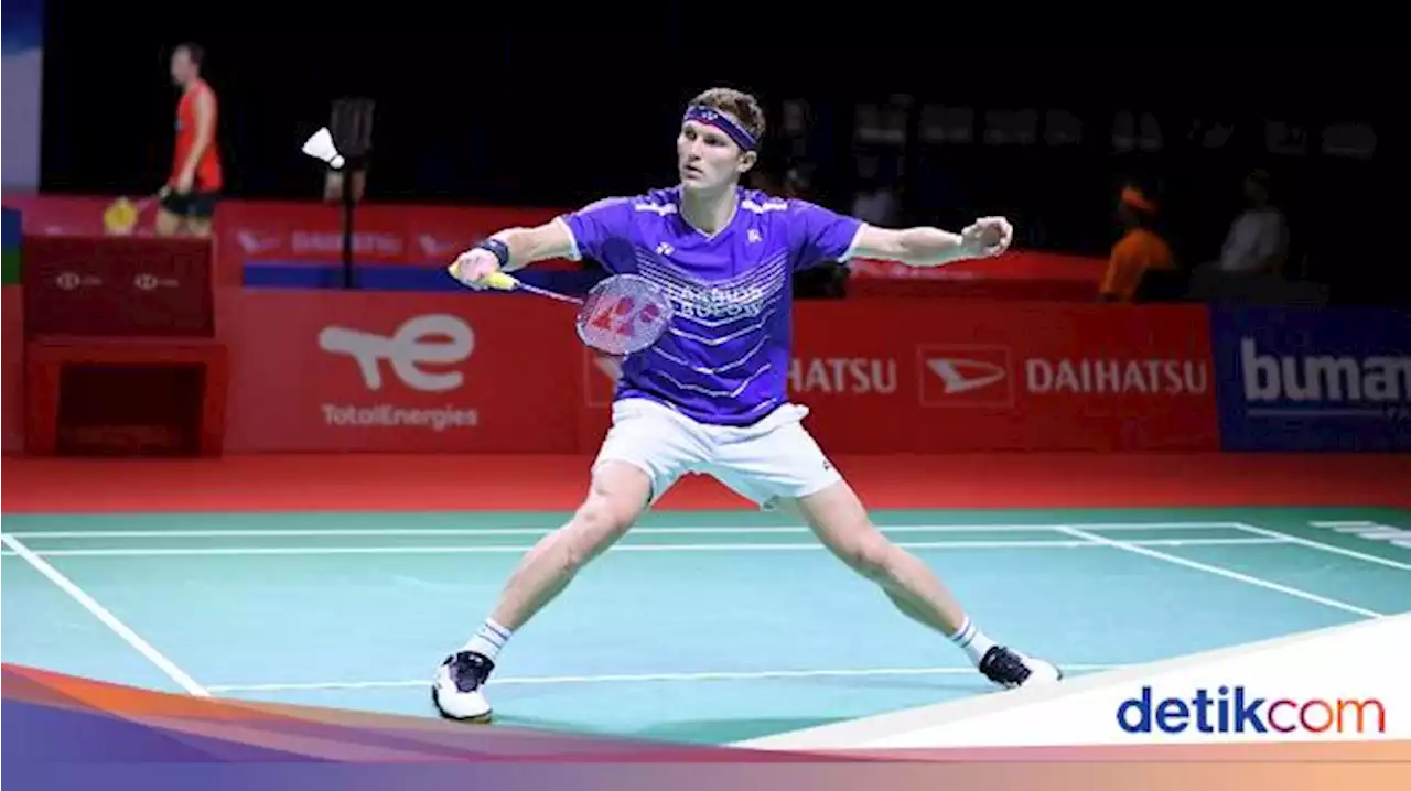 Viktor Axelsen yang Tanpa Ampun Membantai Kento Momota