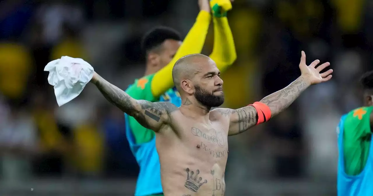 La irónica respuesta de Dani Alves al entrenador de Tigres que lo descartó por su edad