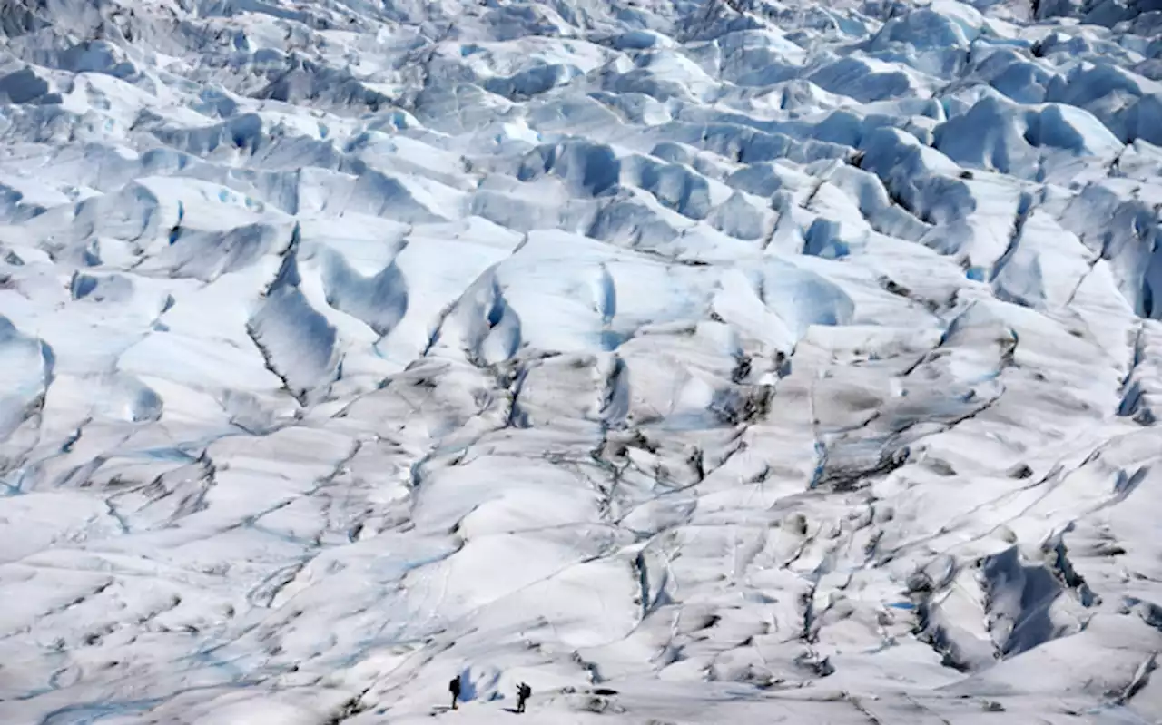 Glacier collapses in Italian Alps, five dead: rescuers