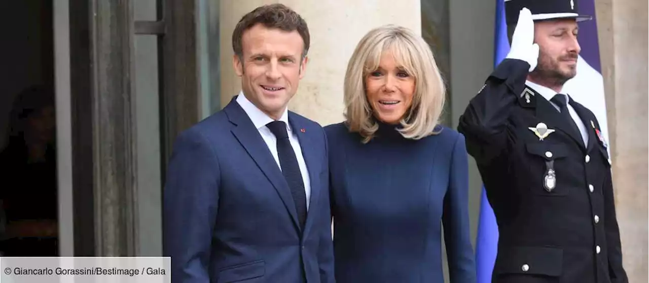 PHOTOS – Brigitte Macron, moderne et chic : elle dévoile ses jambes fuselées dans une robe bleu nuit - Gala