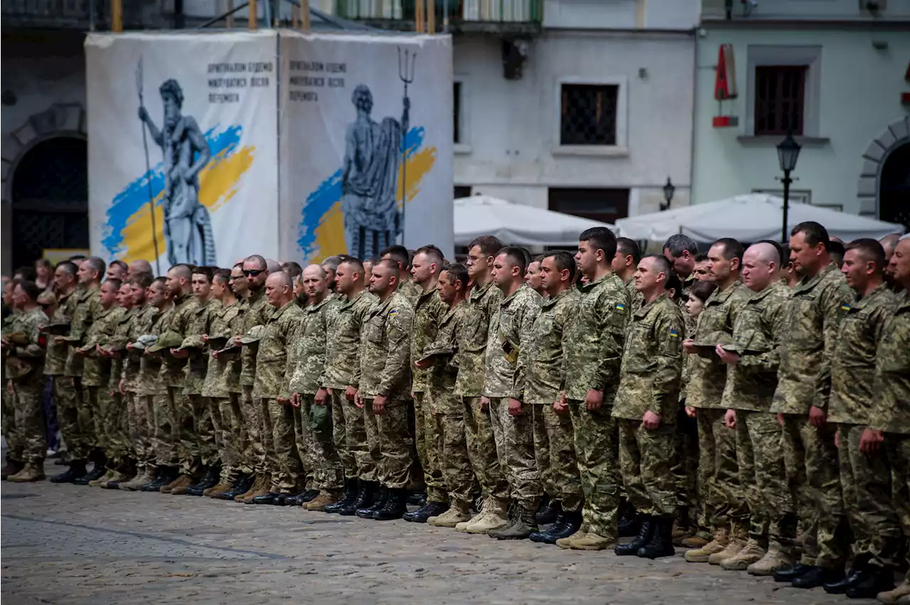 Lviv prepares for Belarus attack in western Ukraine as Russia assaults East